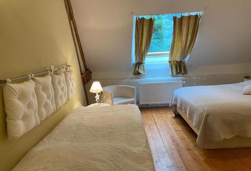 Номер Стандарт Трехместный, Le Domaine De La Cour