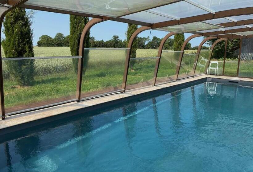 Номер Стандарт Трехместный, Le Domaine De La Cour