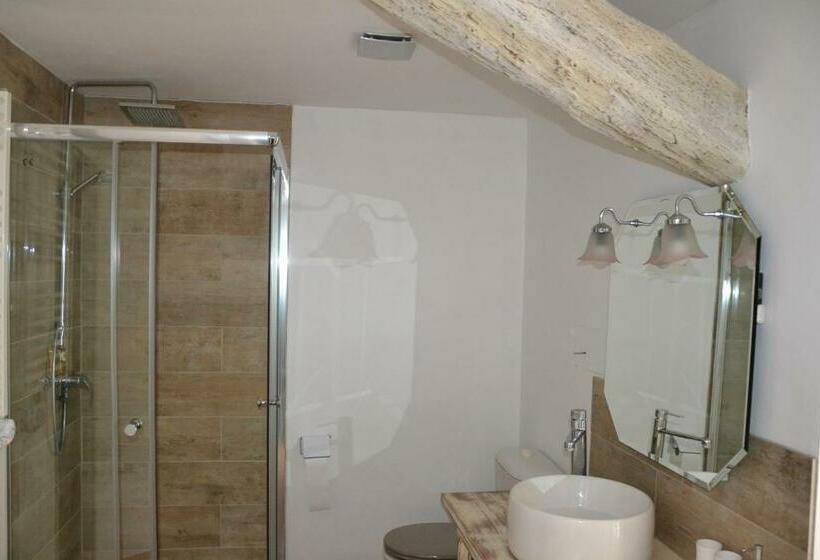 חדר קומפורט, Maison Saint Louis Avec Jacuzzi