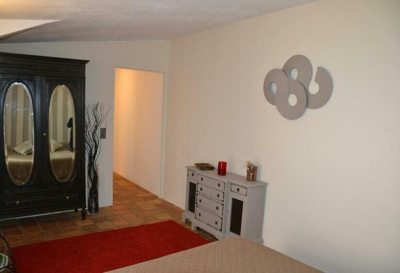 Номер Комфорт, Maison Saint Louis Avec Jacuzzi