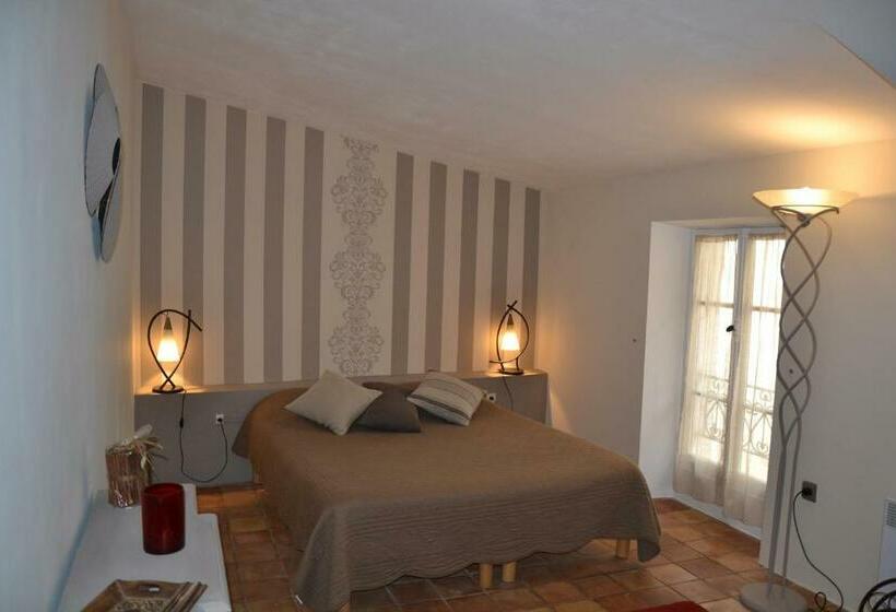 Номер Комфорт, Maison Saint Louis Avec Jacuzzi