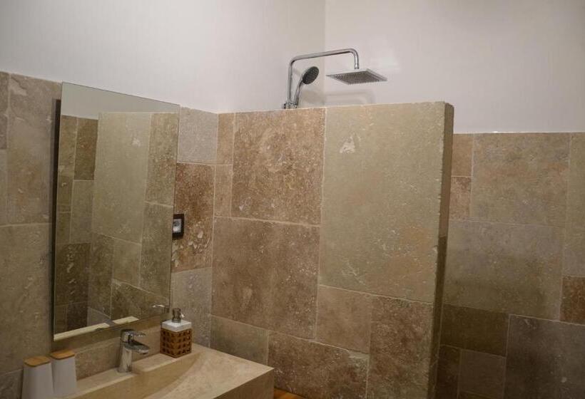 חדר קומפורט לשלושה, Maison Saint Louis Avec Jacuzzi