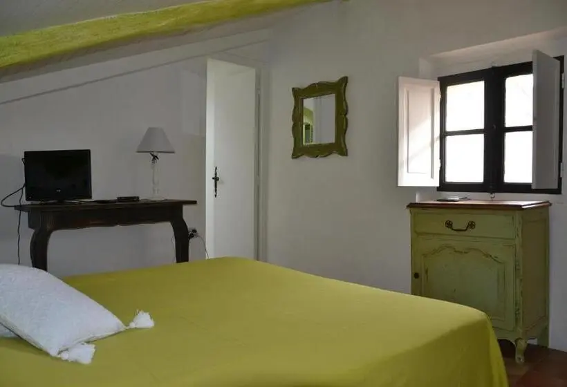 屋根裏部屋風スタンダードルーム, Maison Saint Louis Avec Jacuzzi