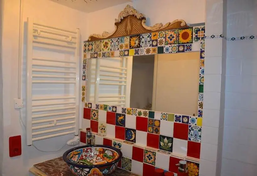 スタンダードルーム, Maison Saint Louis Avec Jacuzzi