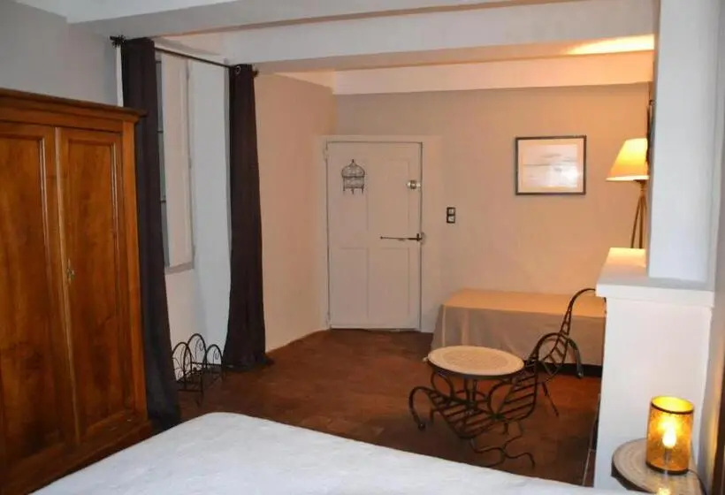 コンフォートトリプルルーム, Maison Saint Louis Avec Jacuzzi