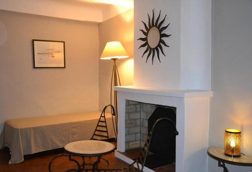 חדר קומפורט לשלושה, Maison Saint Louis Avec Jacuzzi