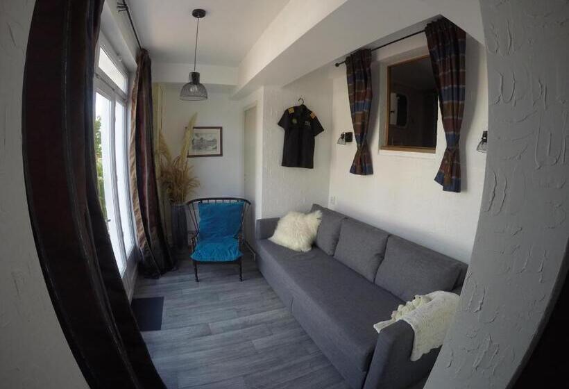 إستديو عائلى, Guest House Près Des Montgolfières