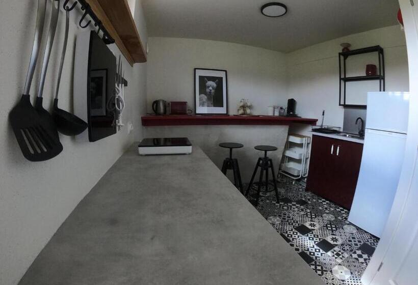 غرفة قياسية ثلاثية, Guest House Près Des Montgolfières