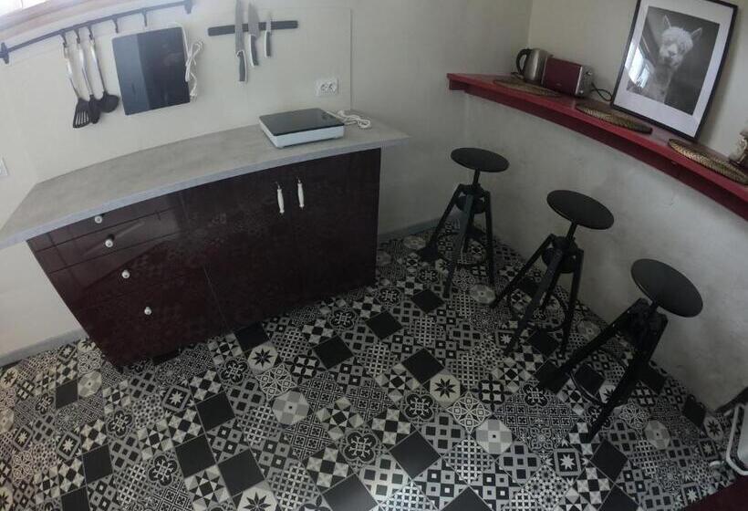Номер Стандарт Трехместный, Guest House Près Des Montgolfières