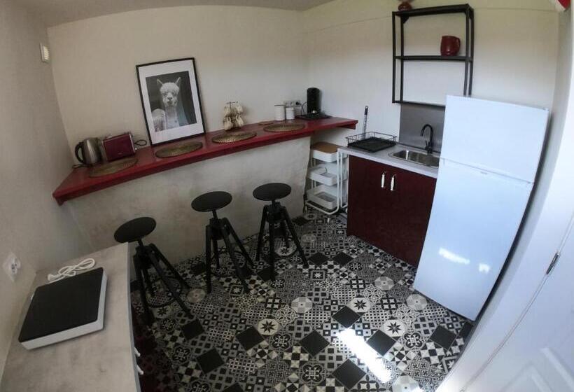 غرفة قياسية ثلاثية, Guest House Près Des Montgolfières