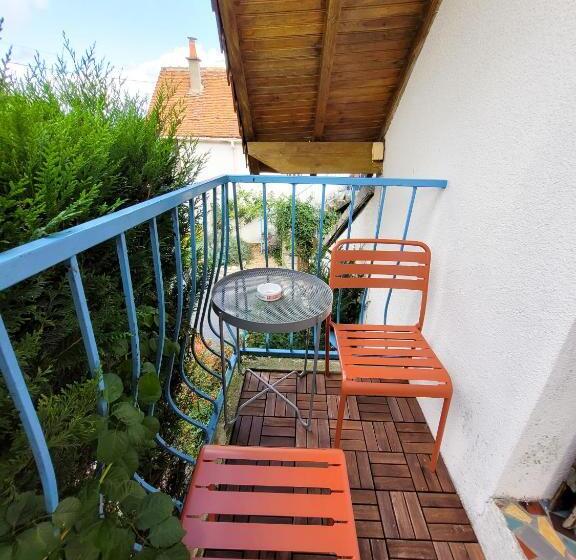 شقة غرفة واحدة, Guest House Près Des Montgolfières