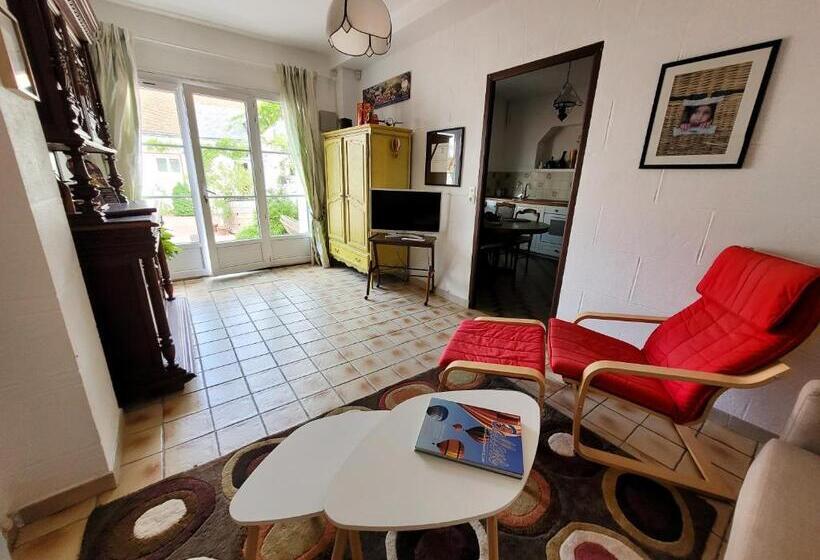 شقة عائلية غرفة نوم واحدة, Guest House Près Des Montgolfières