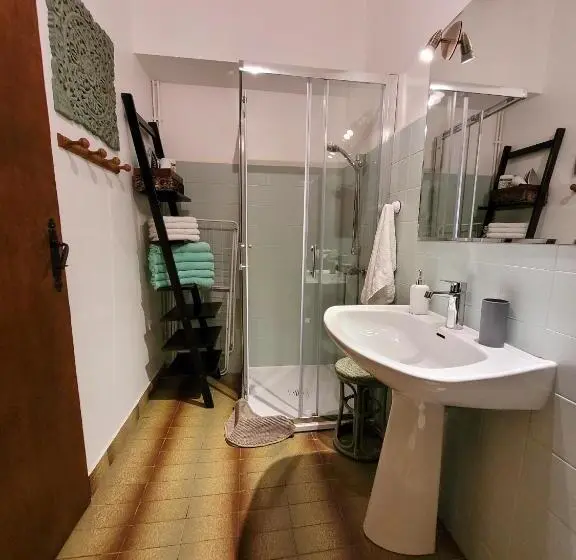 １ベッドルームファミリーアパートメント, Guest House Près Des Montgolfières