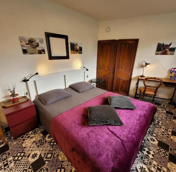 غرفة قياسية ثلاثية, Guest House Près Des Montgolfières