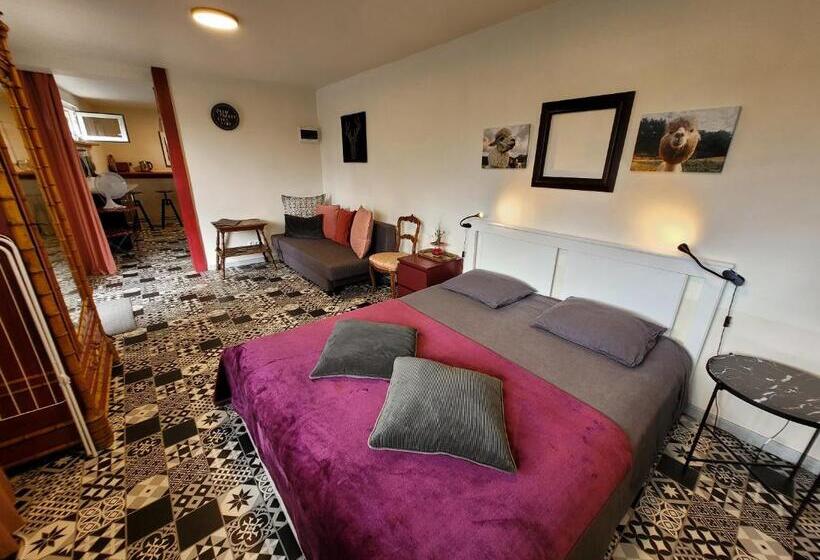 غرفة قياسية ثلاثية, Guest House Près Des Montgolfières