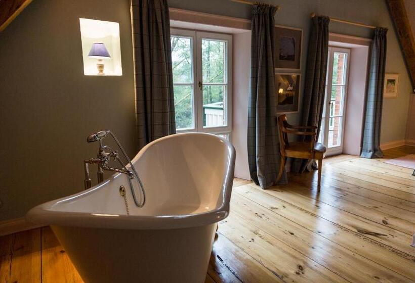 침실 3개 주택, Meinsachsenwald Forsthaus Friedrichsruh