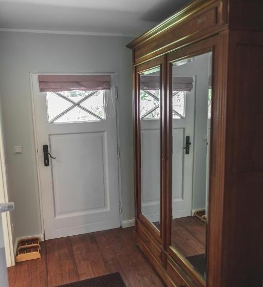 스탠다드 스튜디오, Meinsachsenwald Forsthaus Friedrichsruh