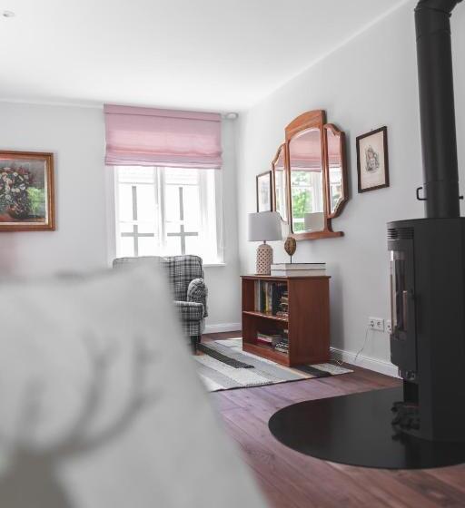 스탠다드 스튜디오, Meinsachsenwald Forsthaus Friedrichsruh