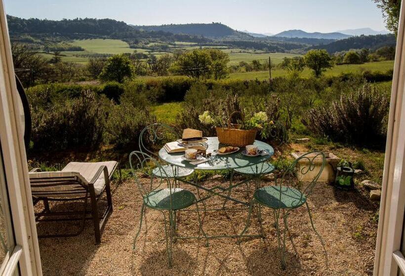 带花园景观的标准三人间, Le Jas De Péguier