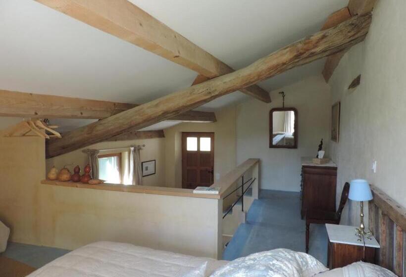 套房, Le Jas De Péguier