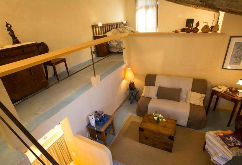 套房, Le Jas De Péguier