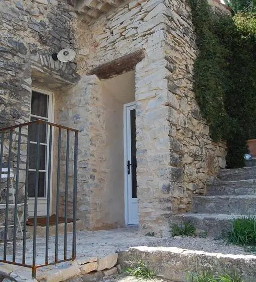 ファミリールーム, Le Jas De Péguier