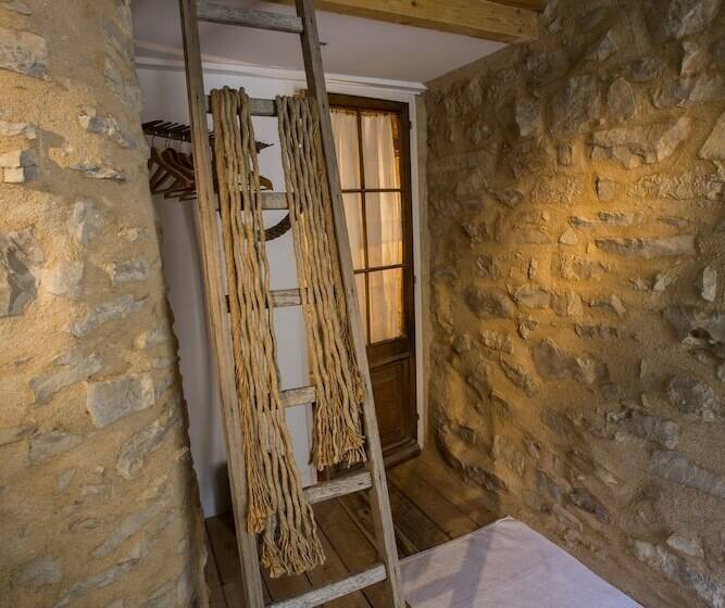 套房, Le Jas De Péguier