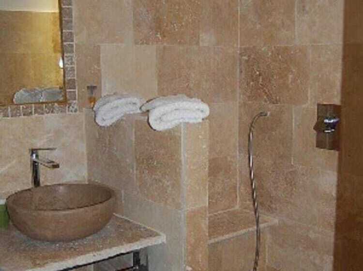 套房, Le Jas De Péguier