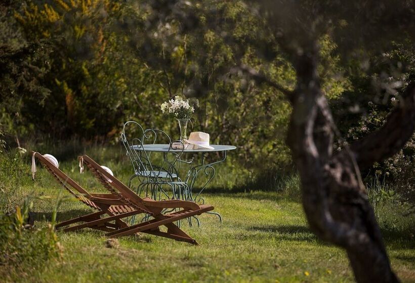 套房, Le Jas De Péguier