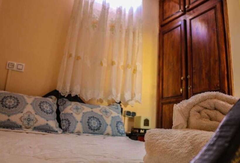 اتاق استاندارد, Moroccan Surf Journey   Hostel