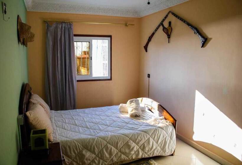 اتاق استاندارد, Moroccan Surf Journey   Hostel