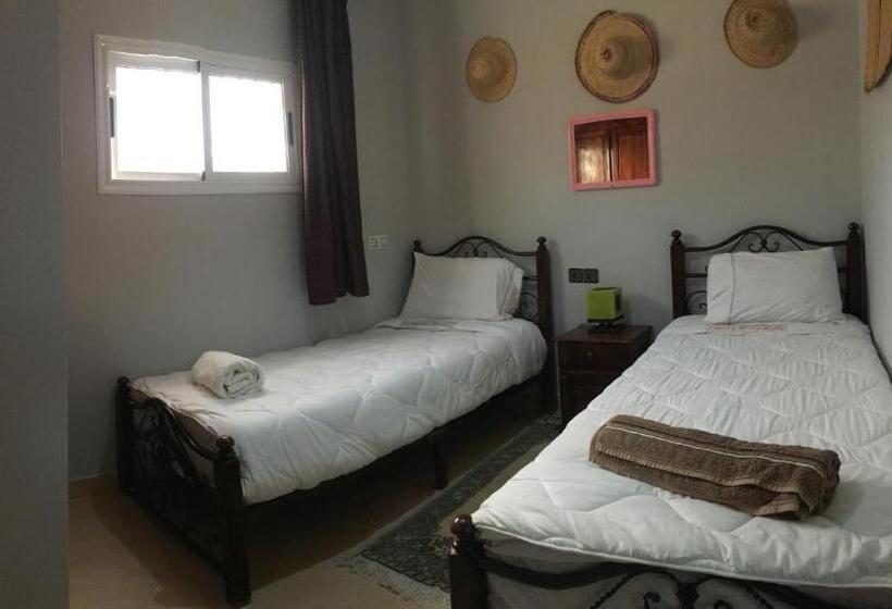 اتاق استاندارد, Moroccan Surf Journey   Hostel