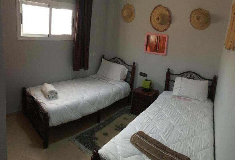 اتاق استاندارد, Moroccan Surf Journey   Hostel