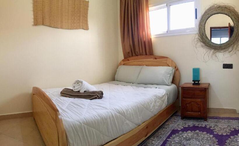 اتاق لوکس, Moroccan Surf Journey   Hostel
