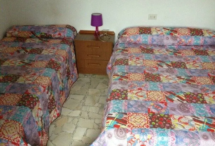 اتاق استاندارد با سرویس بهداشتی مشترک, Pensión Rural Para Peregrinos Areal