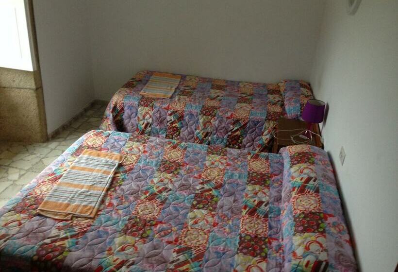 اتاق استاندارد با سرویس بهداشتی مشترک, Pensión Rural Para Peregrinos Areal