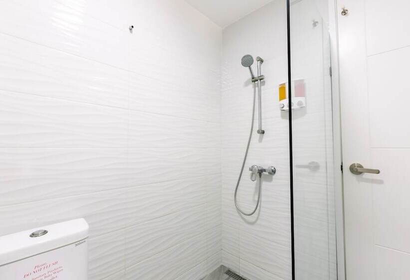 סטודיו דלוקס, Rooftop Pool Studios Suites Ducassi Deluxe Hotel Beach Club & Spa