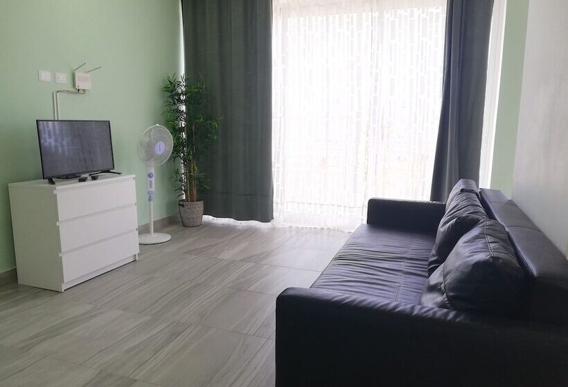 חדר פנטהאוז, Rooftop Pool Studios Suites Ducassi Deluxe Hotel Beach Club & Spa