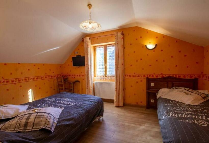 חדר סטנדרט לשלושה, Chambres Et Table D Hôtes   Domaine De Bardenat