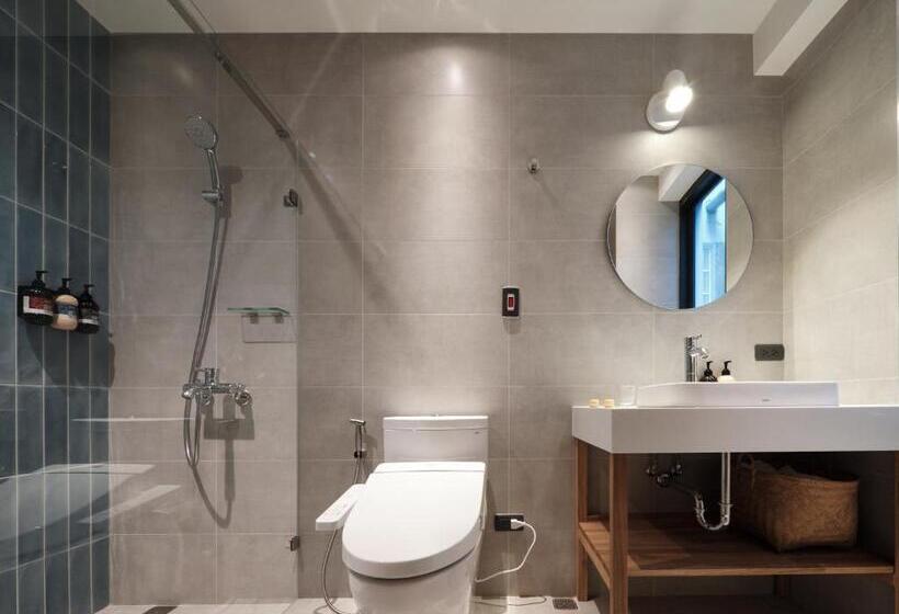 اتاق استاندارد, Or Inn