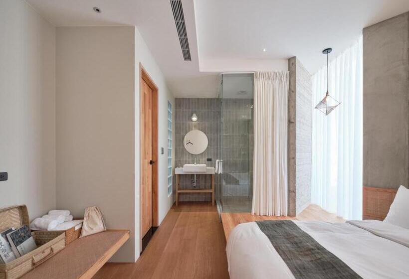 اتاق استاندارد, Or Inn