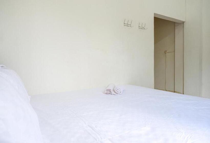 Номер Стандарт, Pandawa Guest House At Ngaliyan Square Mitra Reddoorz
