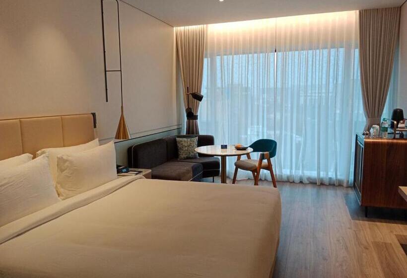 디럭스 룸, Radisson Blu Mumbai International Airport
