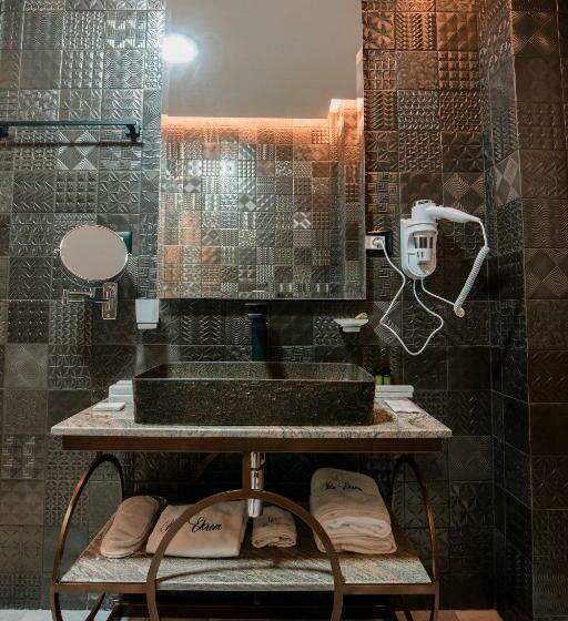 סוויטה דלוקס, Vila Ekrem