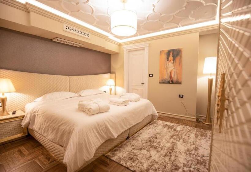 חדר דלוקס, Vila Ekrem