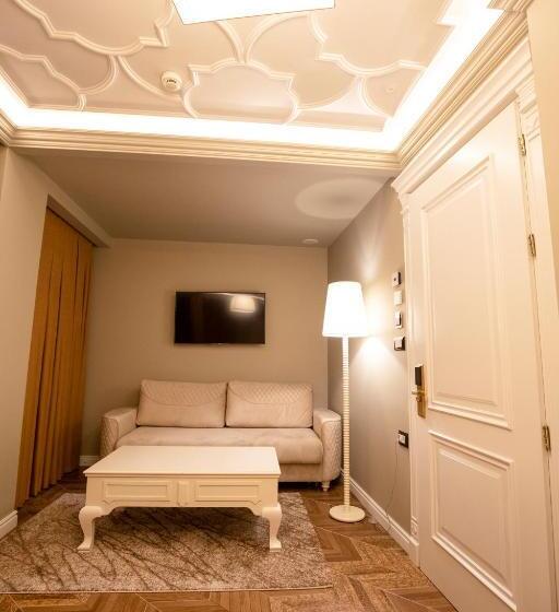 חדר דלוקס עם מרפסת, Vila Ekrem