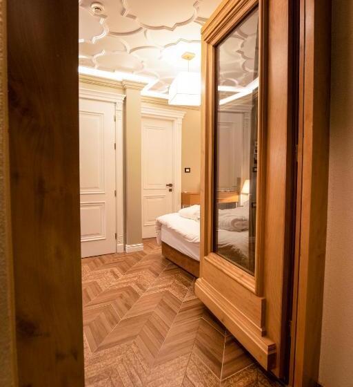 חדר דלוקס עם מרפסת, Vila Ekrem