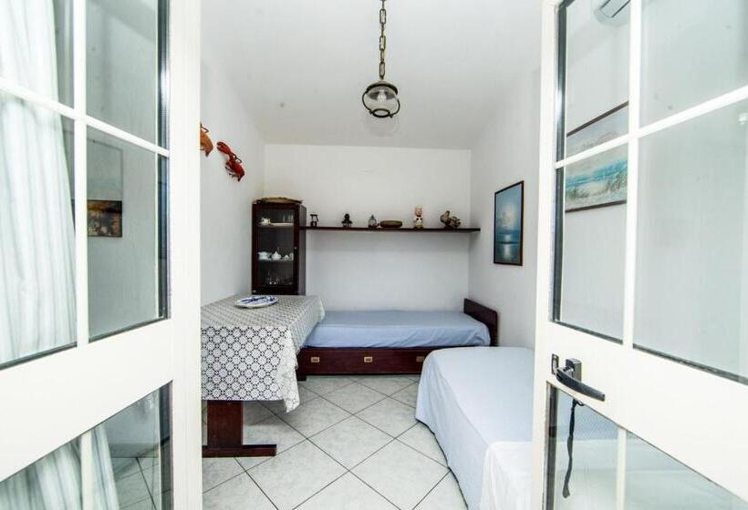 דירת חדר נוף לים, Mandel 2 Residence