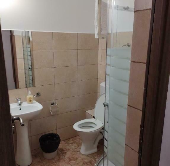 Cameră Cvadruplă Standard, Motel Prislop