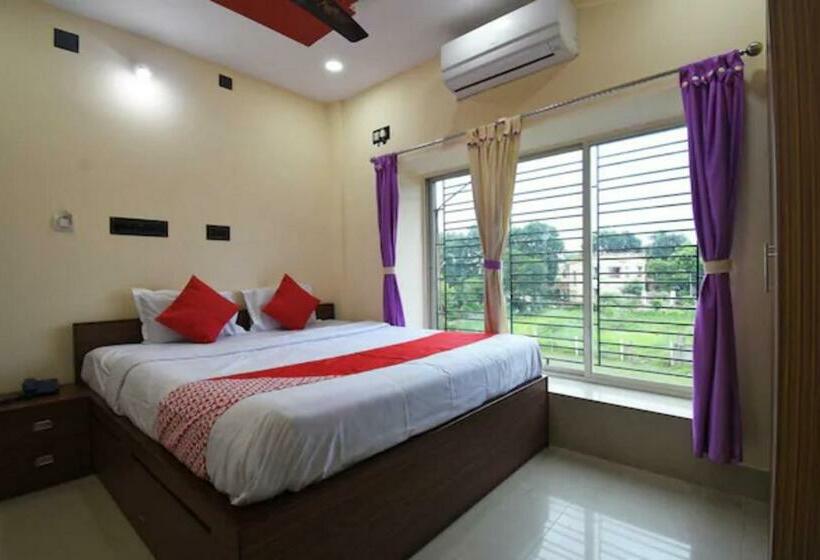 חדר דלוקס, Staymaker Hotel Sannidhyo